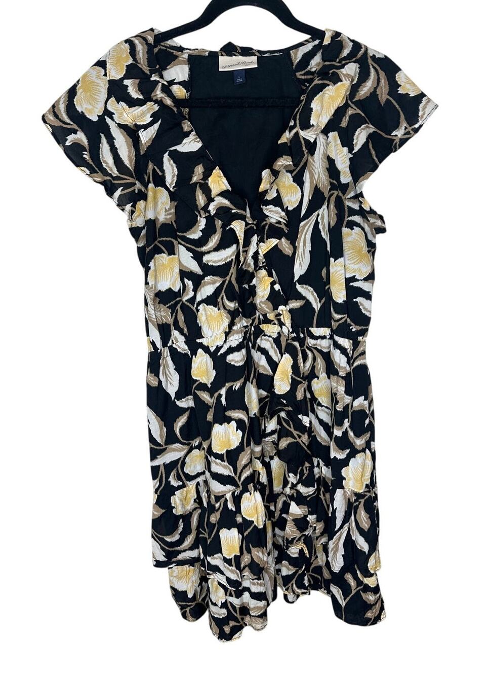 Universal Thread Dress L Black Yellow Floral V-Neck Tiered‎ Short Sleeve Mini